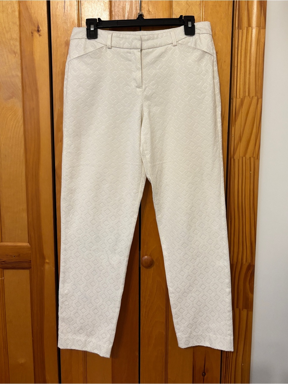 Women’s White Textured Slim Pants